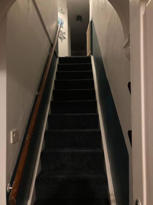 Lawn View Apartment 道利什 外观 照片